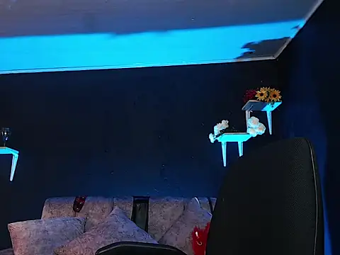 Liastark online show from November 2025 03:19:02 PM