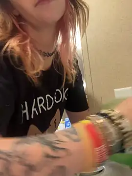 Mustbethemoney1234 online show from October 2025 06:13:01 AM