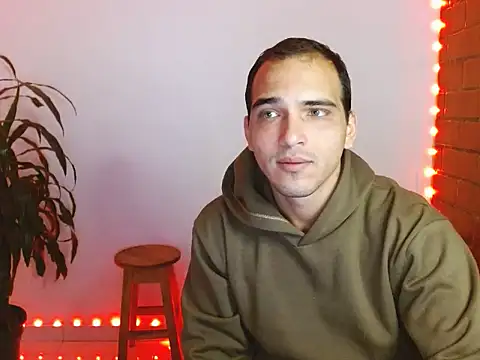 Maax3023 online show from October 2025 12:41:02 PM