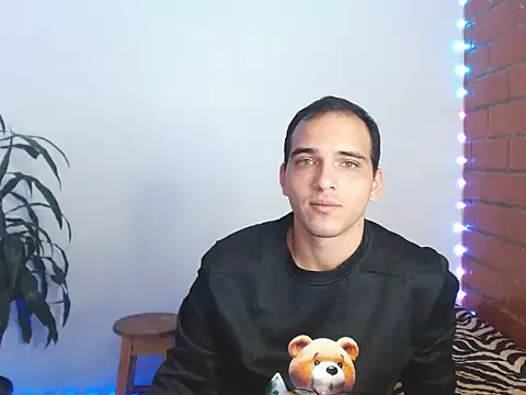 Maax3023 online show from October 2025 04:22:01 PM