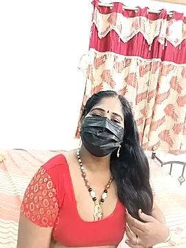 Snapshot of tamil-aunt chatting on October 2025 05:22:01 PM tamil-aunt online show from October 2025 05:22:01 PM