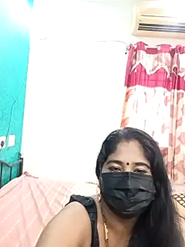 Snapshot of tamil-aunt chatting on October 2025 04:24:02 AM tamil-aunt online show from October 2025 04:24:02 AM