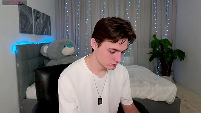 GGimperator  online show from October 2025 09:32:01 AM