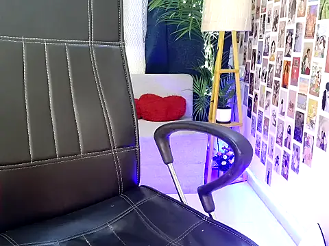 your Tanu 02 online show from October 2025 06:14:02 PM