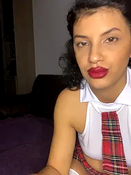 Snapshot of Biaaxxxsexy chatting on October 2025 06:20:01 PM Biaaxxxsexy online show from October 2025 06:20:01 PM