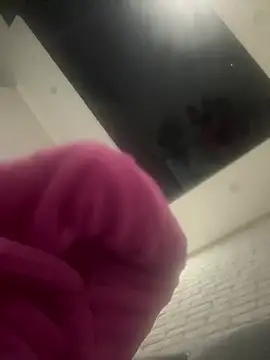 Butterfly8385 online show from February 2026 09:54:01 PM