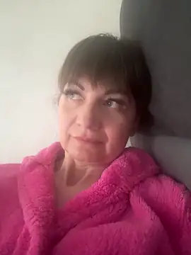 Snapshot of Butterfly8385 chatting on May 2026 01:27:01 PM Butterfly8385 online show from May 2026 01:27:01 PM
