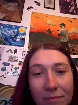 Snapshot of PauliinaBlue chatting on October 2025 10:30:01 PM PauliinaBlue online show from October 2025 10:30:01 PM