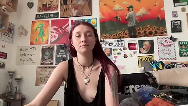 Snapshot of PauliinaBlue chatting on October 2025 08:58:02 AM PauliinaBlue online show from October 2025 08:58:02 AM