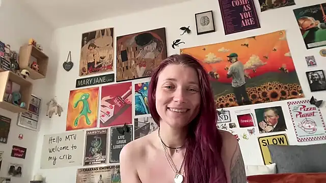 Snapshot of PauliinaBlue chatting on October 2025 09:08:02 AM PauliinaBlue online show from October 2025 09:08:02 AM