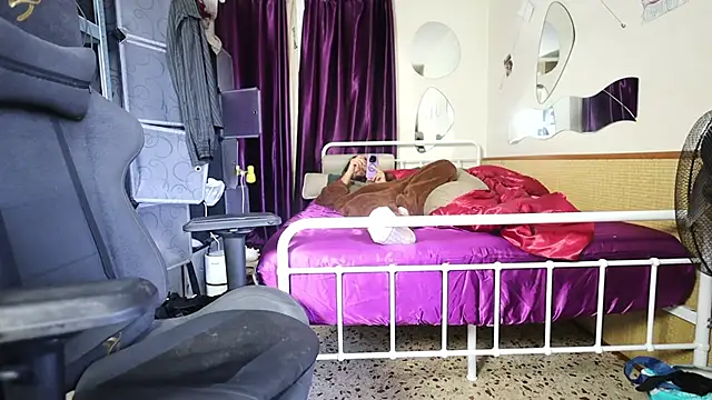 maddy kinky online show from October 2025 01:21:01 PM