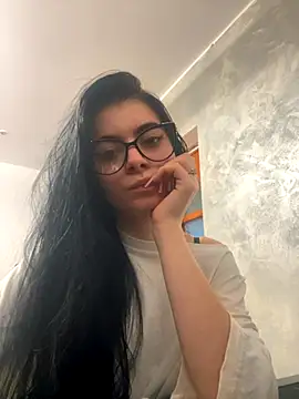 MissHerra2 online show from November 2025 02:51:02 PM