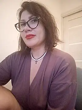 Snapshot of Ambika_beauty chatting on November 2025 01:21:02 PM Ambika beauty online show from November 2025 01:21:02 PM