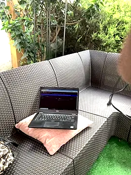 Snapshot of ElectraPink_ chatting on October 2025 12:38:01 PM ElectraPink online show from October 2025 12:38:01 PM