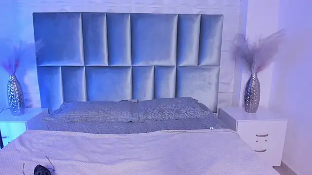 Snapshot of HollyPeach chatting on July 2026 03:24:02 AM HollyPeach online show from July 2026 03:24:02 AM