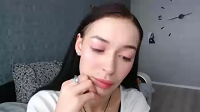 Daphne Darkthorn online show from November 2025 10:17:01 AM