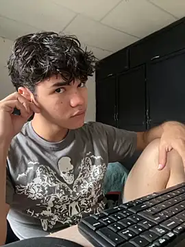 Im Camii online show from November 2025 07:39:02 PM