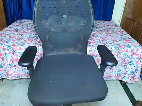 Snapshot of hii_tanisha chatting on May 2026 04:50:01 AM hii tanisha online show from May 2026 04:50:01 AM