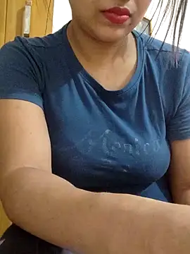 Tanha18 online show from November 2025 06:38:02 AM