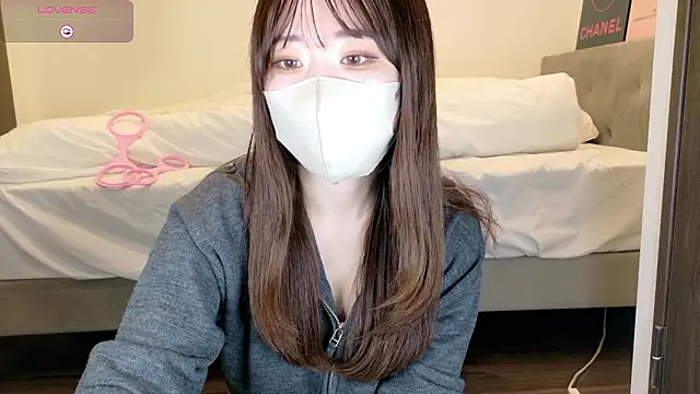 Snapshot of yura_ra_ra chatting on May 2026 07:36:01 AM yura ra ra online show from May 2026 07:36:01 AM