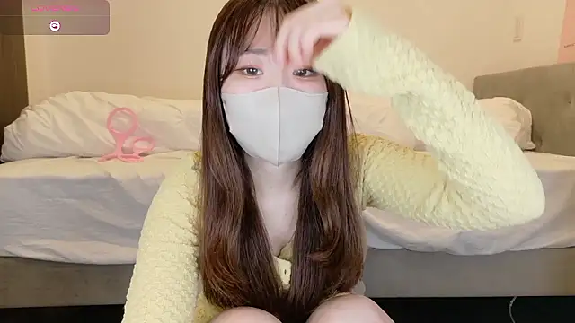Snapshot of yura_ra_ra chatting on May 2026 10:10:02 AM yura ra ra online show from May 2026 10:10:02 AM