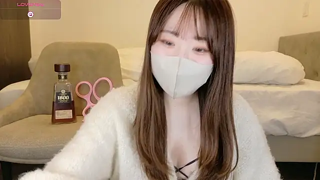 Snapshot of yura_ra_ra chatting on May 2026 05:40:01 PM yura ra ra online show from May 2026 05:40:01 PM