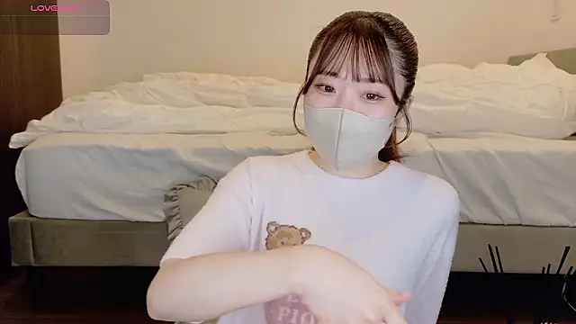 Snapshot of yura_ra_ra chatting on May 2026 01:19:01 PM yura ra ra online show from May 2026 01:19:01 PM