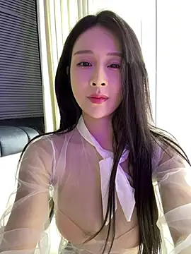 Snapshot of yiyi_3523 chatting on June 2026 12:59:01 PM yiyi 3523 online show from June 2026 12:59:01 PM