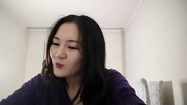 Lyndasilk online show from November 2025 02:11:01 PM