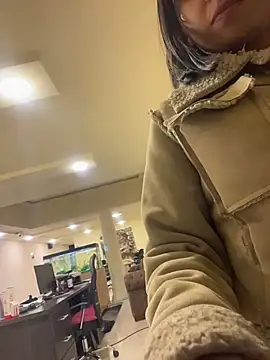 AlyssaRay online show from April 2026 12:02:01 PM