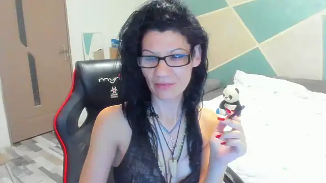 SweetSin40 online show from April 2026 06:05:02 PM