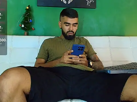 black kameron  online show from November 2025 11:54:02 PM