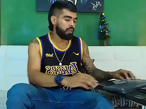 black kameron  online show from December 2025 12:37:02 AM