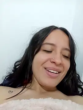 CARO ADAMS1 online show from December 2025 01:18:02 PM