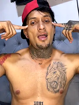 Snapshot of clark__ken chatting on October 2025 09:15:02 PM clark ken online show from October 2025 09:15:02 PM