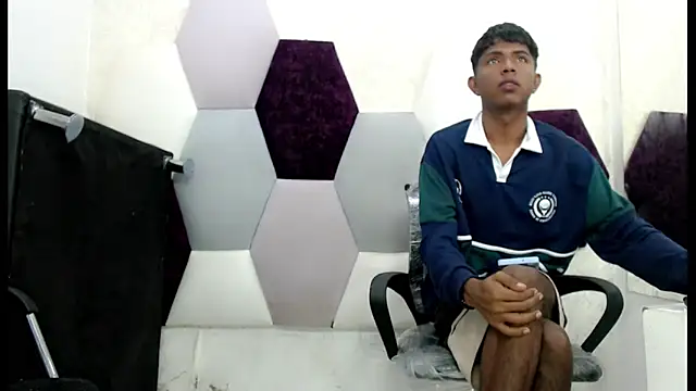 Snapshot of Mick_storm chatting on November 2025 06:09:02 PM Mick storm online show from November 2025 06:09:02 PM