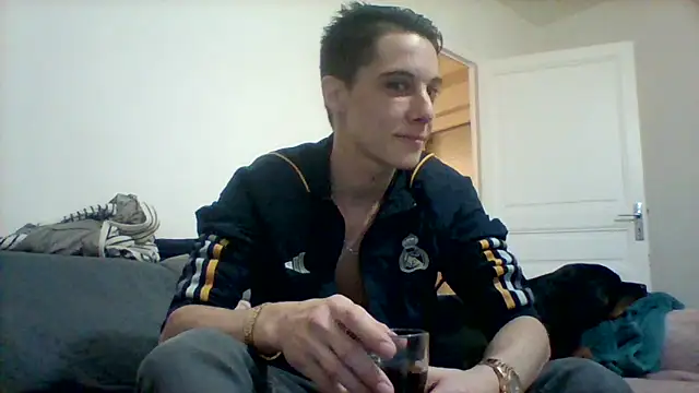 Snapshot of fresh-laD chatting on October 2025 12:16:01 AM fresh-laD online show from October 2025 12:16:01 AM