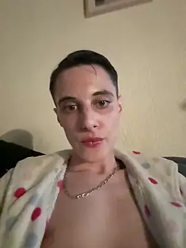 Snapshot of fresh-laD chatting on May 2026 01:33:01 AM fresh-laD online show from May 2026 01:33:01 AM