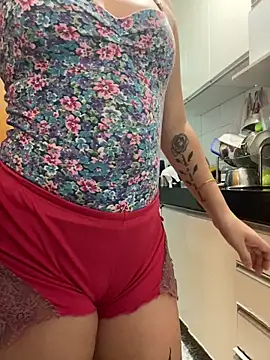 Starbunnysz online show from May 2026 11:43:02 PM
