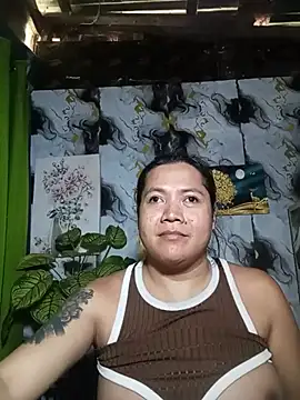trishacummerts online show from June 2026 02:01:01 AM