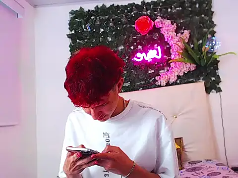 Snapshot of ANDRES_ANTONIO chatting on October 2025 04:13:02 AM ANDRES ANTONIO online show from October 2025 04:13:02 AM