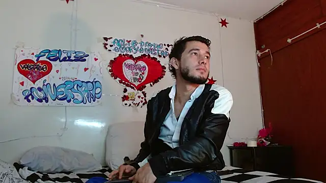 picante70  online show from April 2026 11:57:01 AM