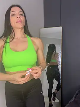Snapshot of Kattefit chatting on May 2026 04:47:02 PM Kattefit online show from May 2026 04:47:02 PM