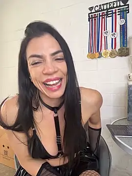 Snapshot of Kattefit chatting on May 2026 03:19:02 PM Kattefit online show from May 2026 03:19:02 PM