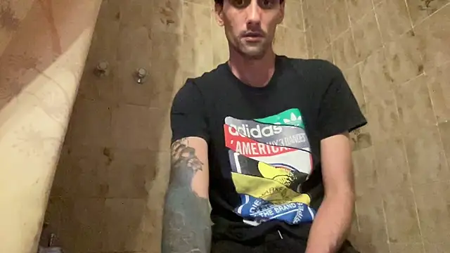 lucky1661 online show from October 2025 01:22:01 AM