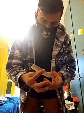 Snapshot of Arf097 chatting on November 2025 01:06:02 PM Arf097 online show from November 2025 01:06:02 PM