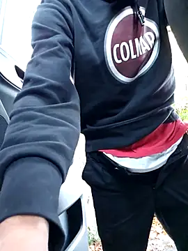 Snapshot of Arf097 chatting on November 2025 01:22:01 PM Arf097 online show from November 2025 01:22:01 PM