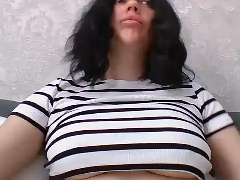 Snapshot of Yanorell chatting on March 2026 06:41:02 AM Yanorell online show from March 2026 06:41:02 AM