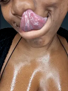 certifiedhottie2025 online show from February 2026 06:00:02 AM