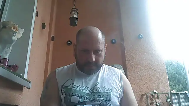 Snapshot of Couplemanxt1986 chatting on October 2025 02:06:02 PM Couplemanxt1986 online show from October 2025 02:06:02 PM